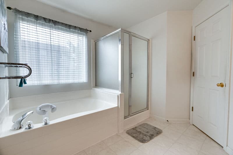 Portland House: 16552 Northeast Pacific Terrace