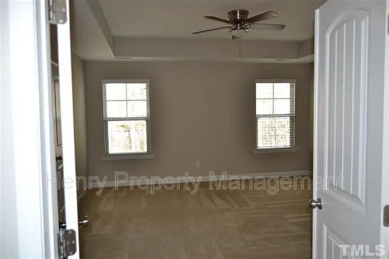 Apex House: 856 Bay Bouquet Lane