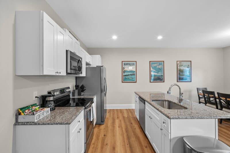 Aberdeen Townhome: 881 Ducks Lndg