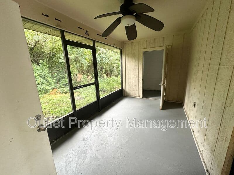 Sanford House: 1710 Ridgewood Lane