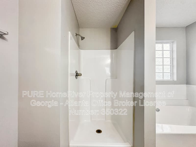 Villa Rica House: 5021 Serenity Point Ln