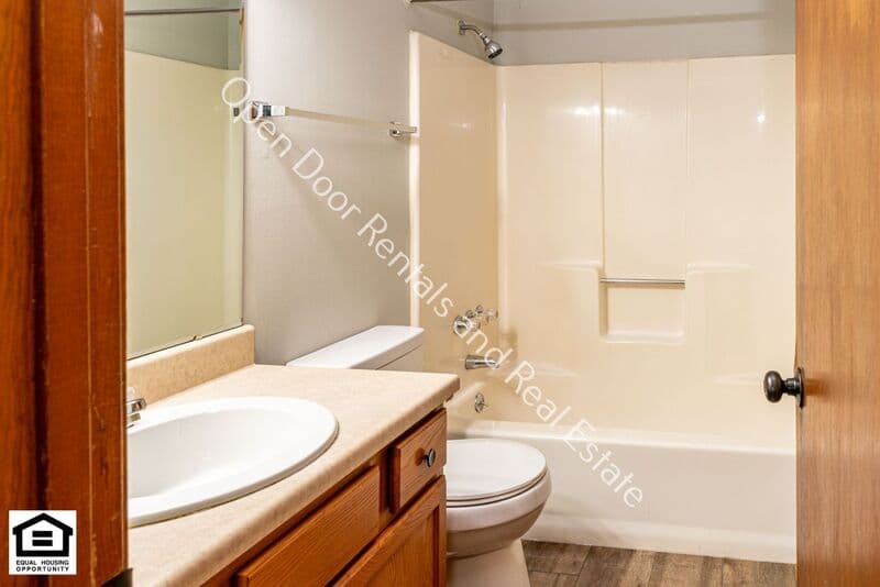 Fort Wayne Townhome: 7719 E State Blvd