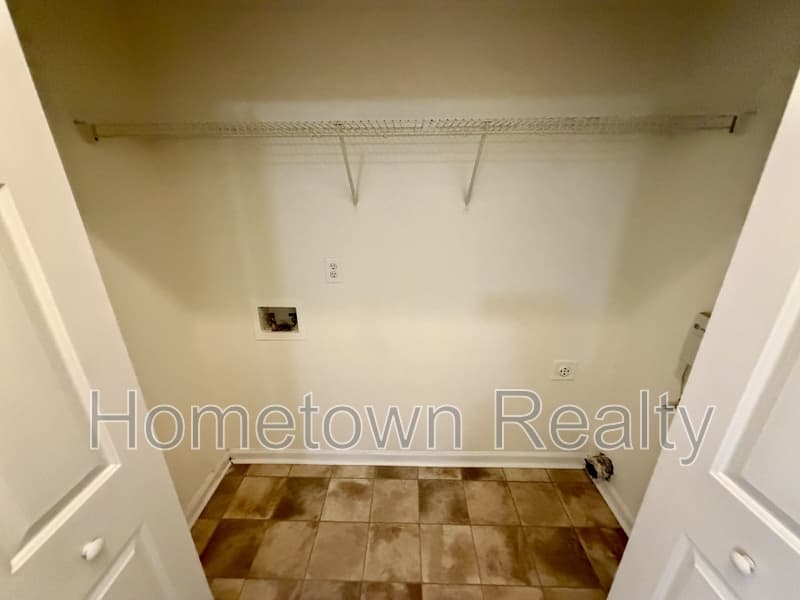 McDonough House: 2510 Marlin Drive