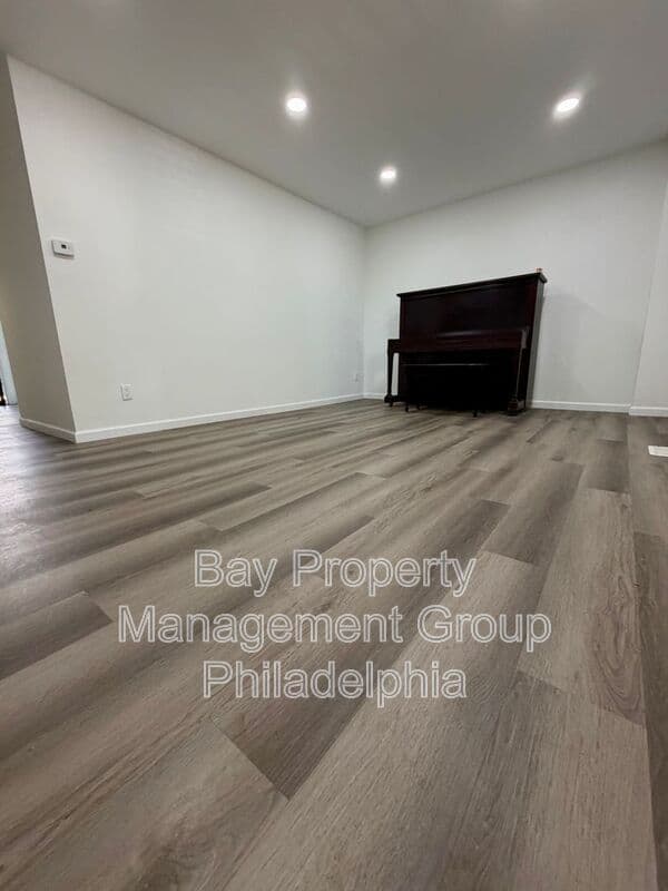 Philadelphia House: 1414 N 11th St
