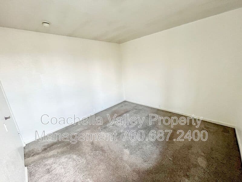Palm Springs Condo: 400 N Sunrise Way