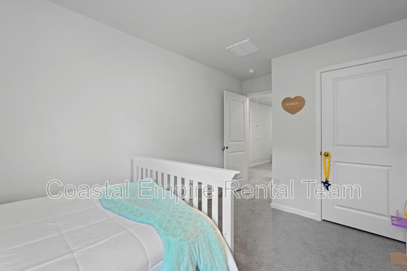 Richmond Hill House: 41 Gypsea Lane