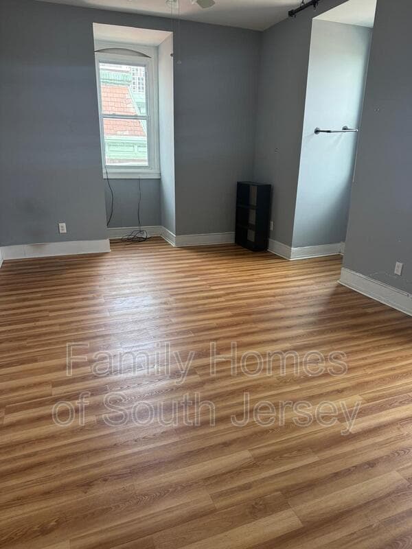 Philadelphia Apartment: 1432 N Broad St
