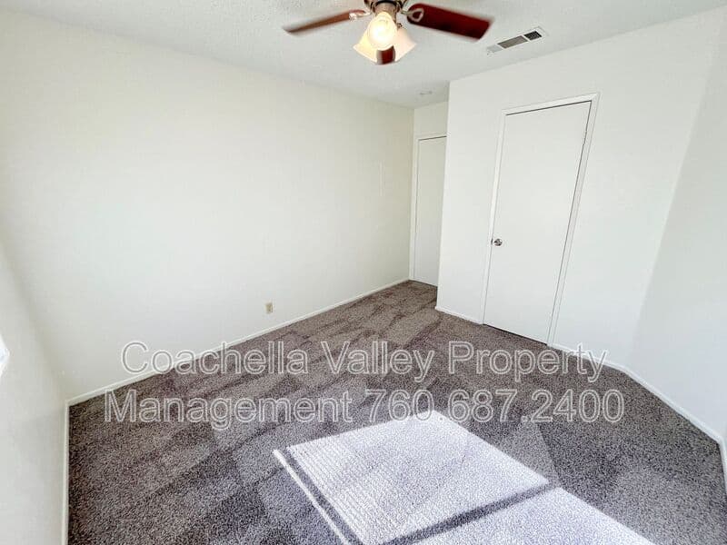 Cathedral City House: 32244 Navajo Trail