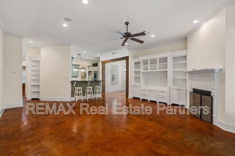 Hattiesburg House: 39 Robins Nest