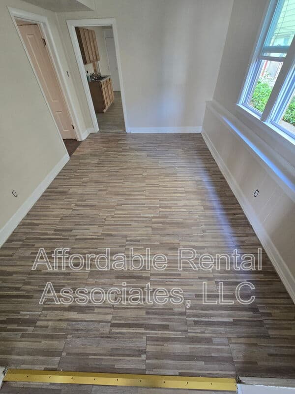 Milwaukee Condo: 2360 S 16th ST