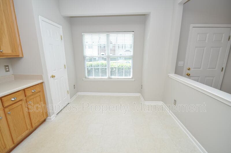 Raleigh House: 10945 Pendragon Pl