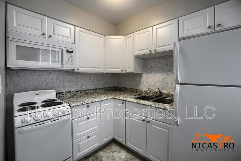 Columbus Condo: 215 East Lane Avenue - A