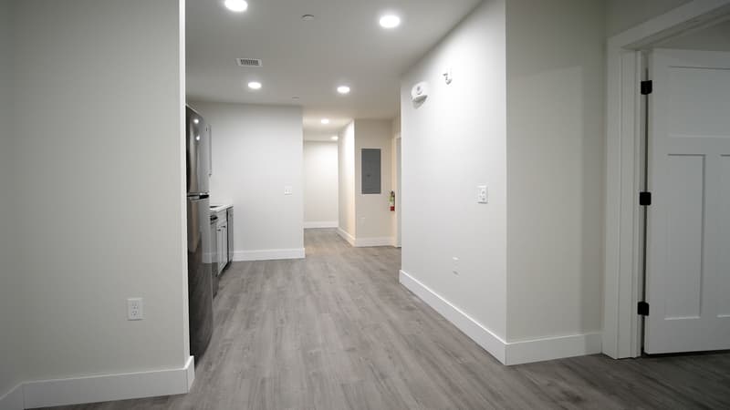 Burlington Condo: 15 Hungerford Terrace, Unit 4