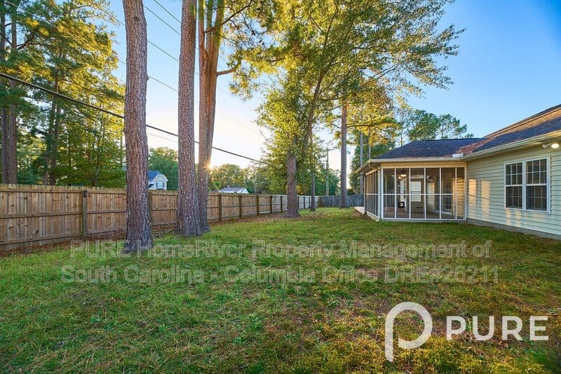 Columbia House: 3000 Twin Oaks Way