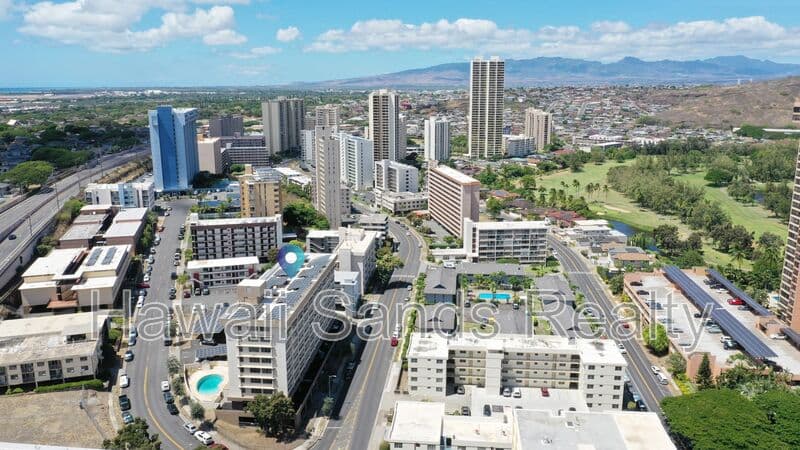 Honolulu House: 2977 Ala Ilima Street