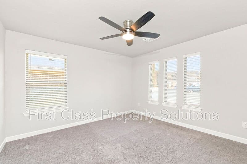 Piedmont House: 13500 Watson dr