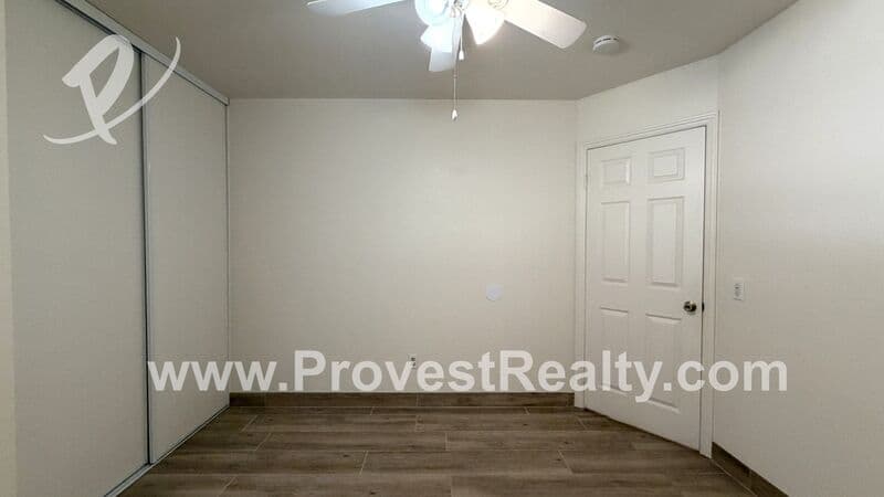 Victorville House: 13675 Ruby Circle