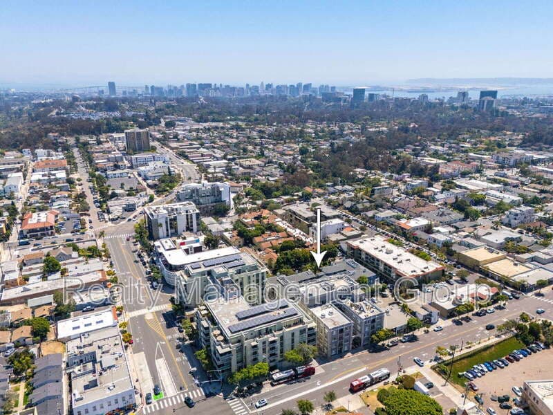 San Diego Condo: 1756 Essex Street