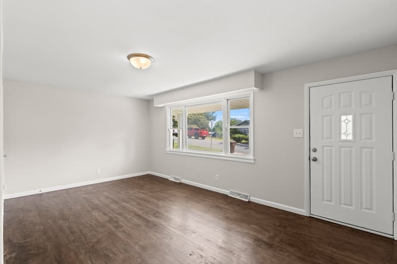 Saint Charles House: 1517 Lincoln Drive