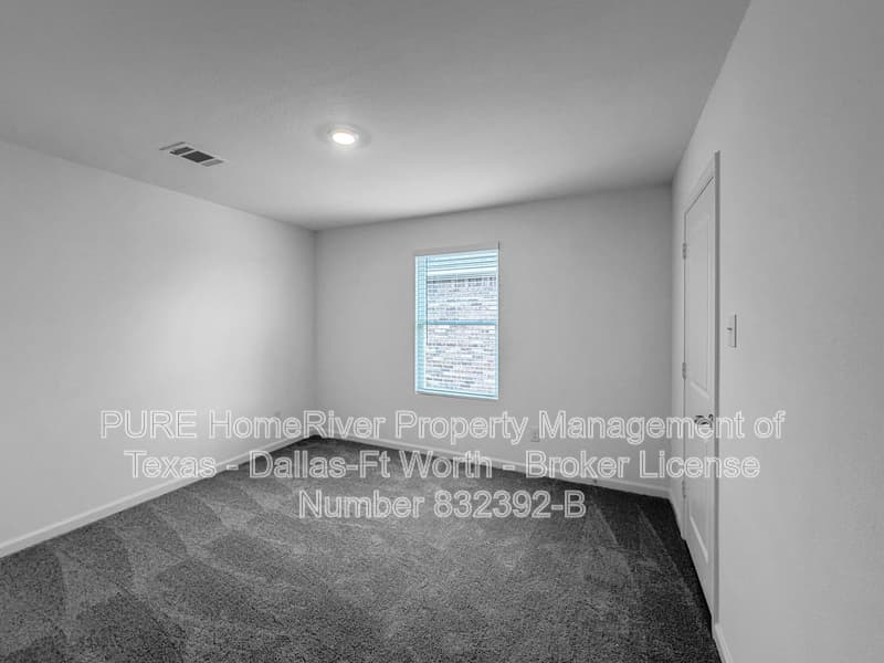 Melissa House: 2213 Burnwood St
