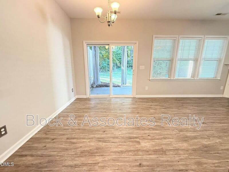 Wake Forest House: 163 Deacon Ridge St