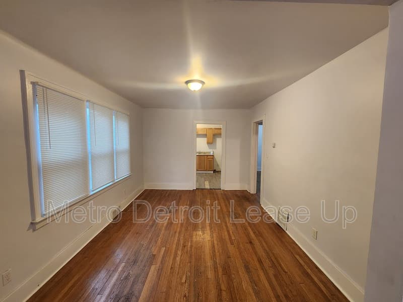Detroit House: 5527 Nottingham