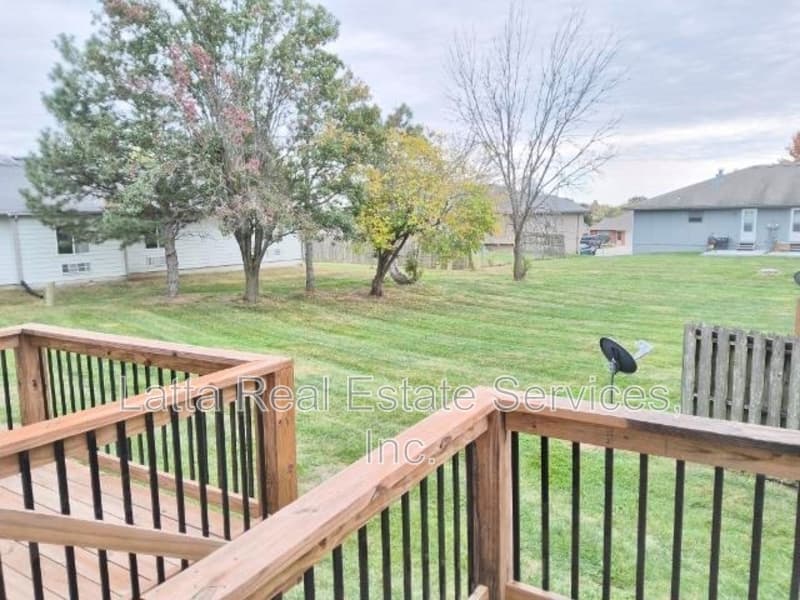 Pleasant Hill Townhome: 2120 Highridge Dr