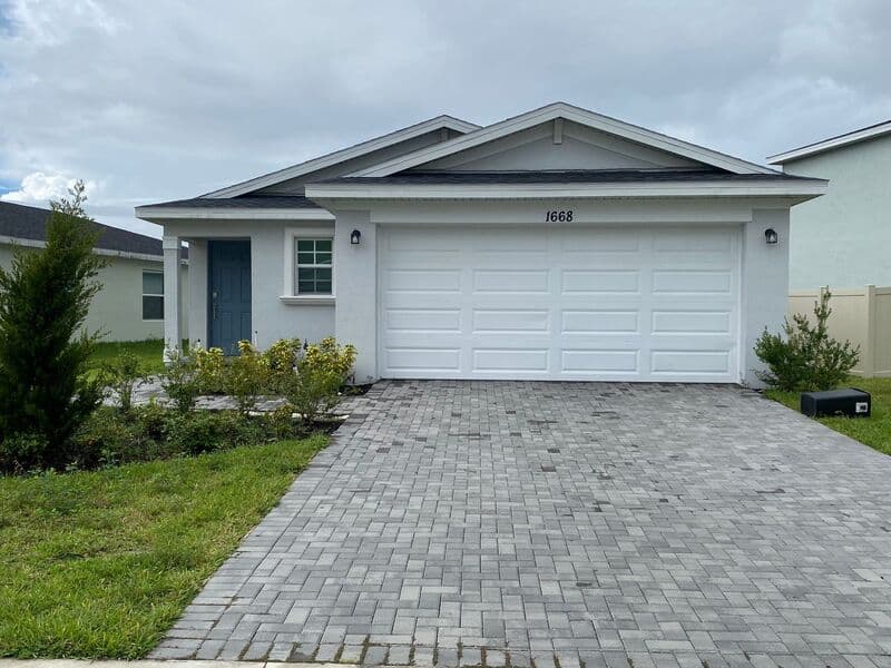 Palm Bay House: 1668 Colebrook Circle SW