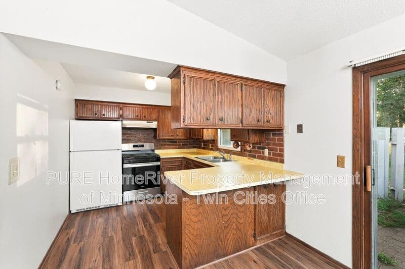 Brooklyn Park House: 7441 Major Ave N