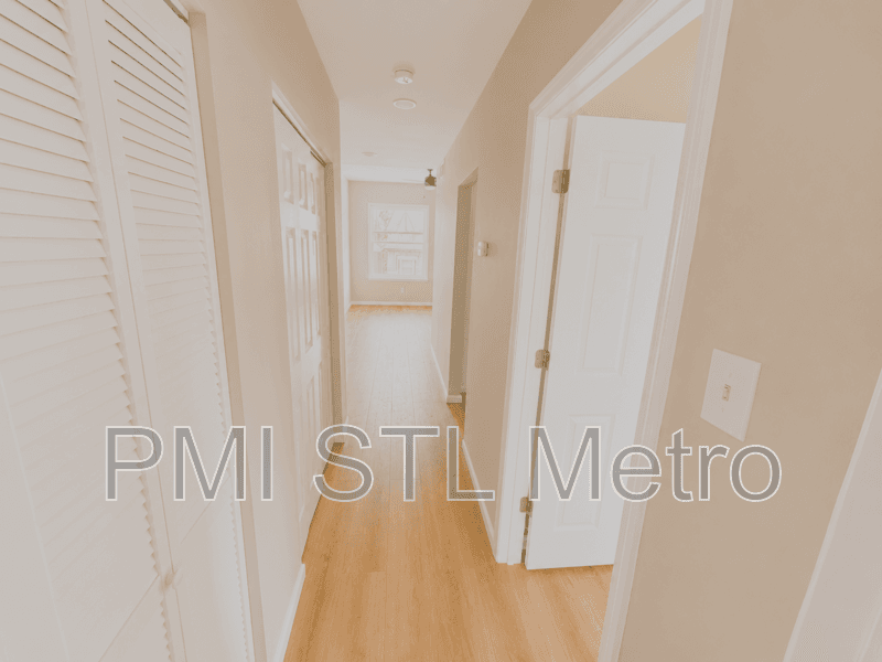 St. Louis Condo: 3672 Russell Blvd