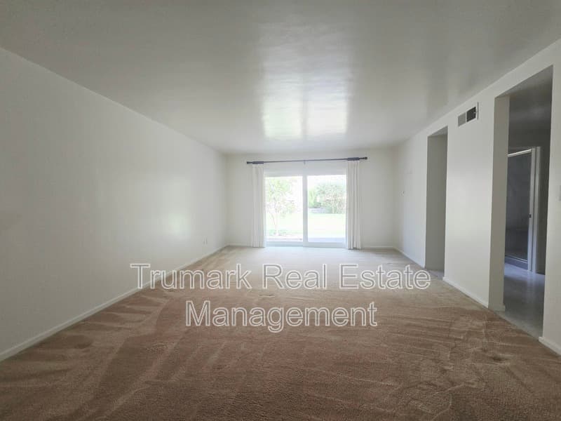 Glendale House: 3933 Karen Lynn Dr