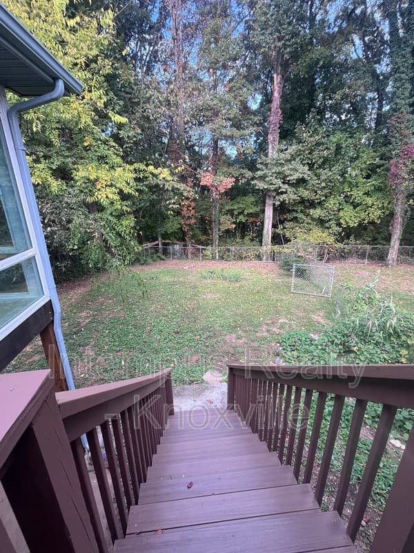 Knoxville House: 10917 Sonja Dr