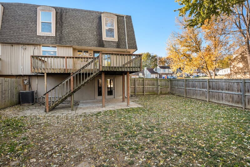Kansas City Townhome: 3500 Northeast 72nd Terrace