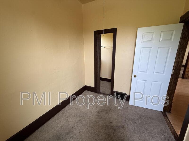 Milwaukee Condo: 2441 N Dr. William Finlayson St (Upper)