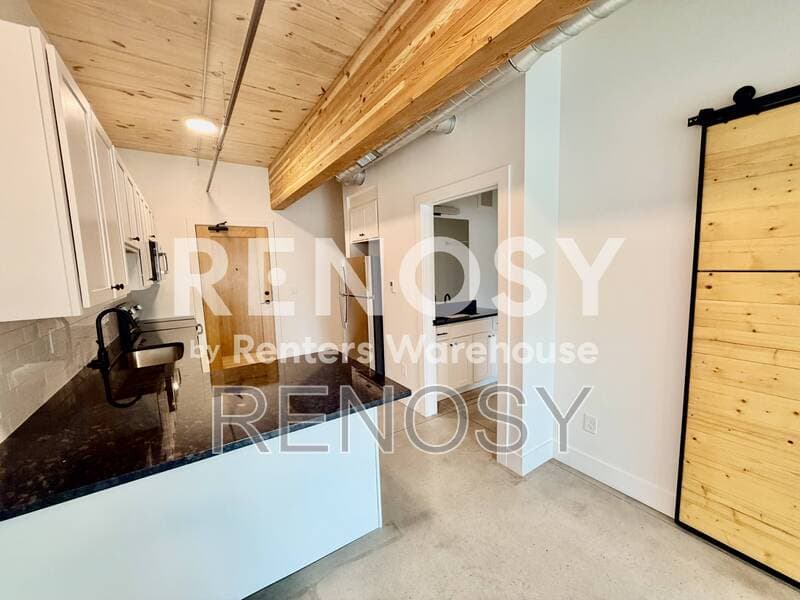 Des Moines Condo: 2701 Ingersoll Ave