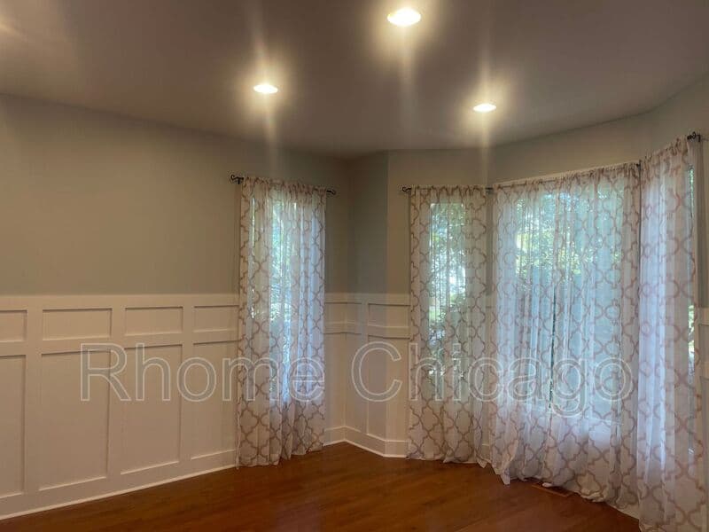 Carol Stream House: 1034 Idaho St.