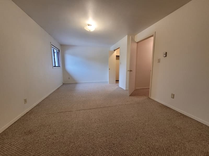 Appleton Condo: 1401-1403 North Birchwood Avenue - 1401