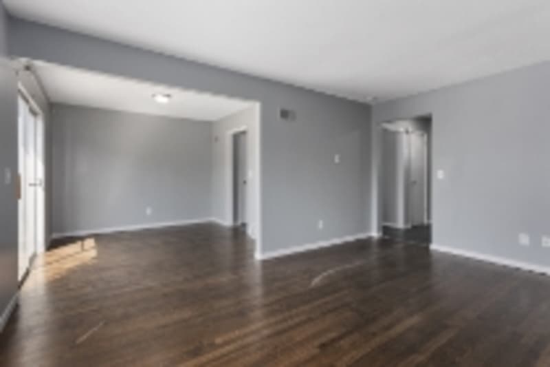 Kansas City Condo: 423 W 87th Pl