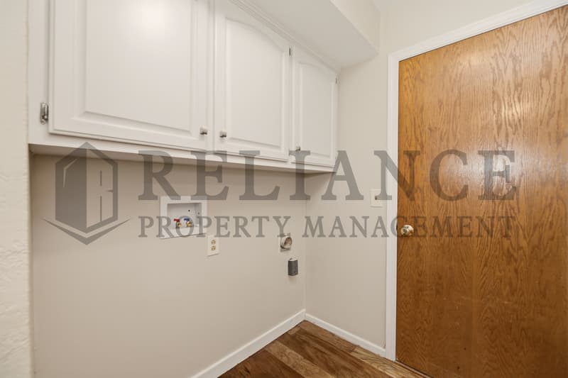 Wichita House: 9923 West Binter Lane