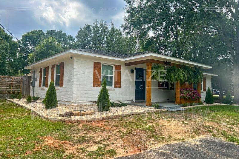 Mobile House: 1480 Repoll Rd