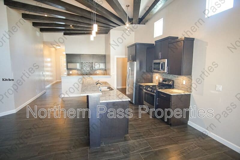 El Paso House: 3131 Red Velvet Pl