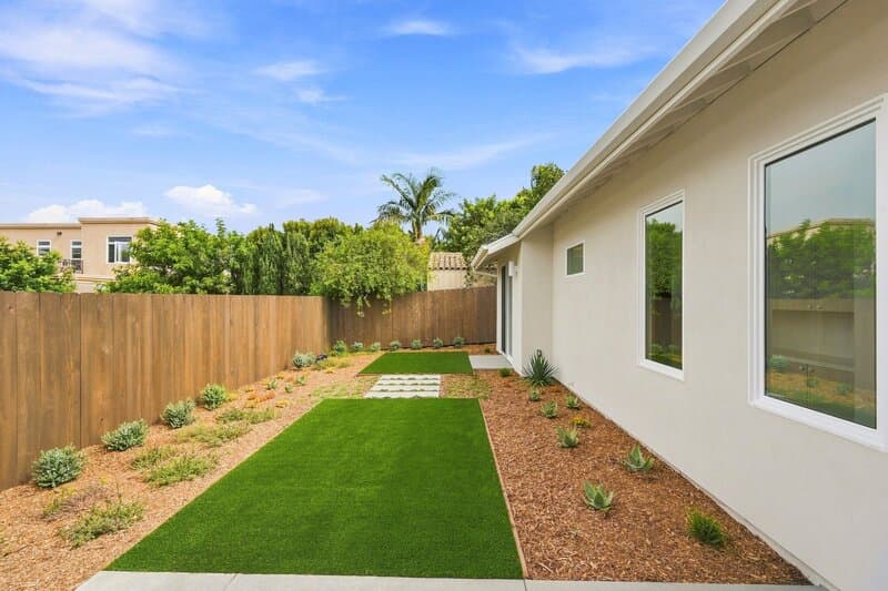 Solana Beach House: 424 North Rios Avenue
