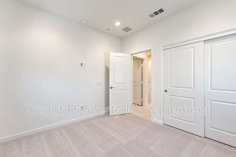 Temecula House: 32519 Brunello Way