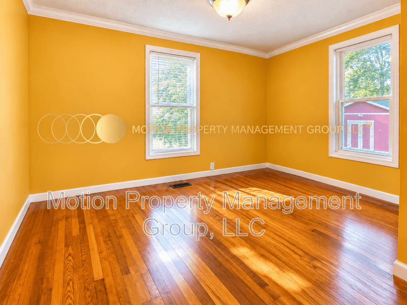 Cleveland House: 635 Ledford Rd NE