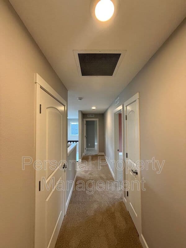 Vancouver House: 5502 NE 134th St