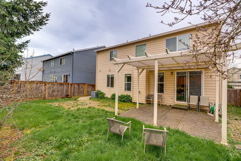 Portland House: 16552 Northeast Pacific Terrace