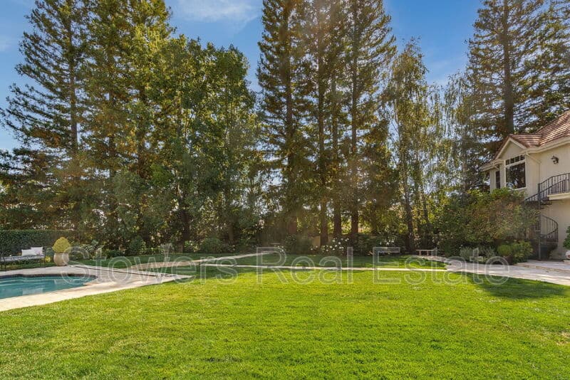 Danville House: 4482 Deer Ridge Rd