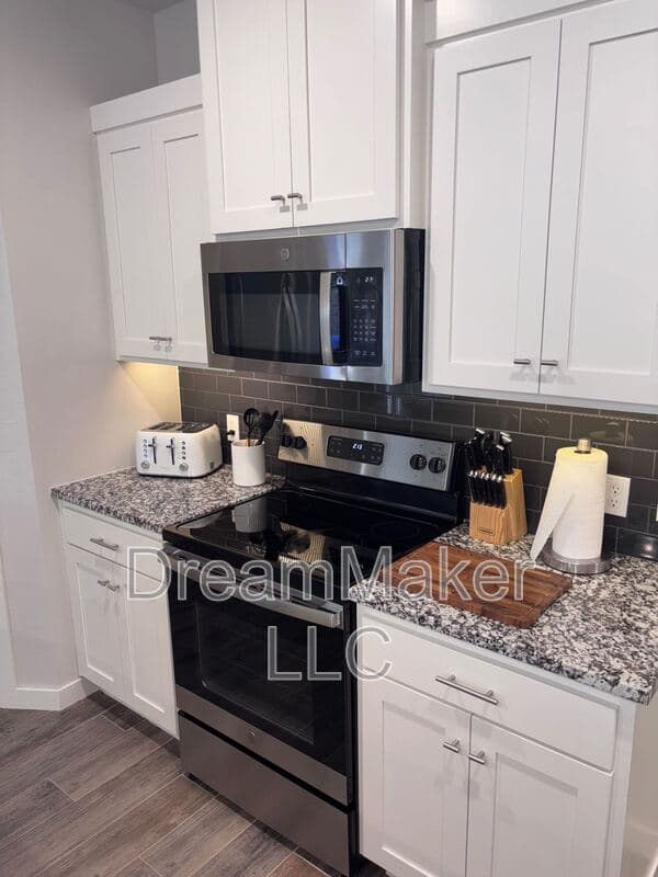 Norman House: 2819 Clifton Terrace