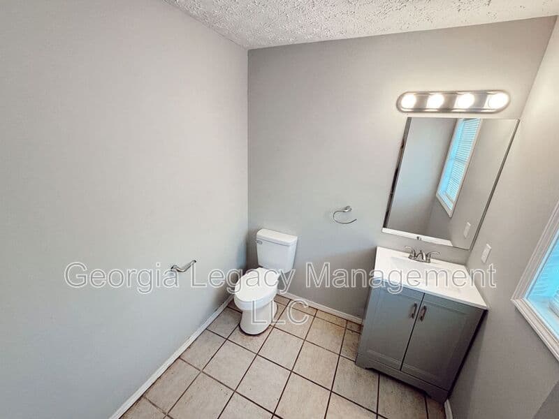 Cleveland House: 896 Campbell St
