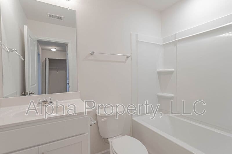 Greer Townhome: 30 Moorlyn Ln